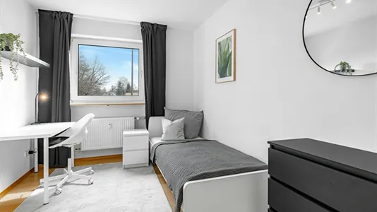Rooms in Munich Thalkirchen-Obersendling-Forstenried-Fürstenried-Solln - photo 1