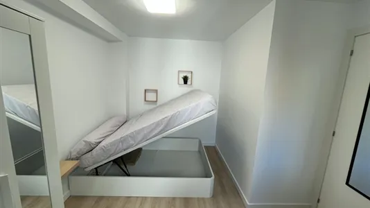 Rooms in Valencia Extramurs - photo 5