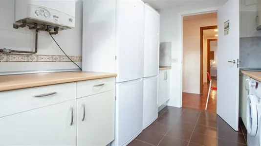 Rooms in Madrid Hortaleza - photo 9
