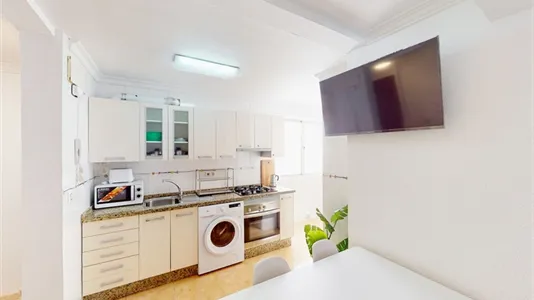 Rooms in Jerez de la Frontera - photo 6