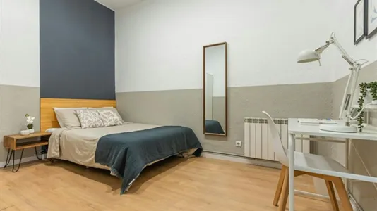 Rooms in Madrid Centro - photo 1