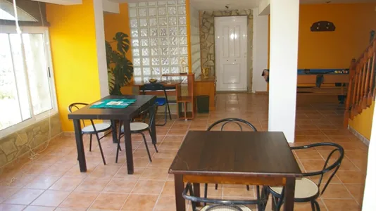 Houses in Gilet - photo 7