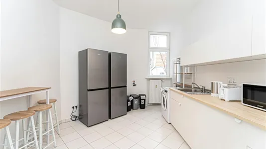 Rooms in Berlin Friedrichshain-Kreuzberg - photo 9