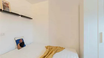 Room for rent in Milano Zona 5 - Vigentino, Chiaravalle, Gratosoglio, Milan