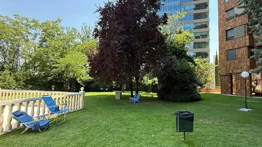 Rooms in Madrid Chamartín - photo 7