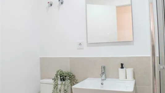 Rooms in Mislata - photo 10