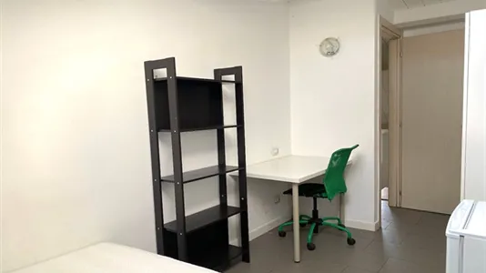 Rooms in Roma Municipio VI – Roma Delle Torri - photo 4