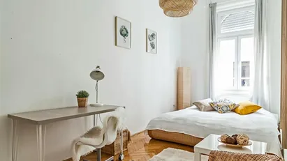 Room for rent in Budapest Terézváros, Budapest