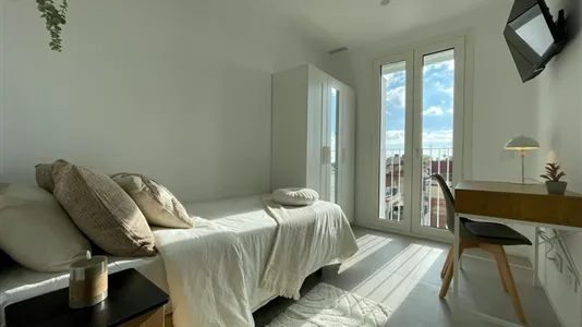 Rooms in L'Hospitalet de Llobregat - photo 2