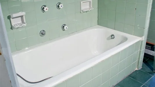 Rooms in Valencia Extramurs - photo 10