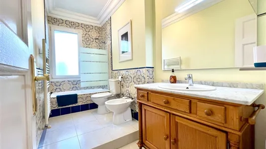 Rooms in Bilbao - photo 10