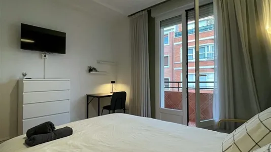 Rooms in Bilbao - photo 5