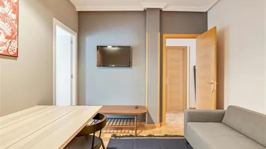 Rooms in Madrid Centro - photo 9