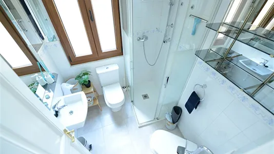 Rooms in Bilbao - photo 9