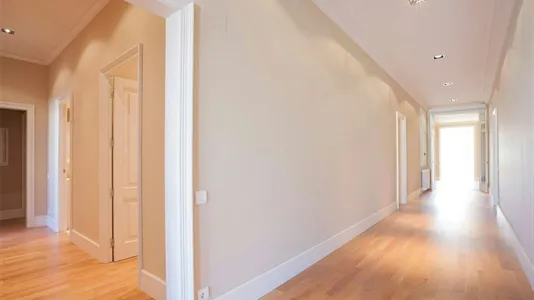 Apartments in Barcelona Sarrià-St. Gervasi - photo 9