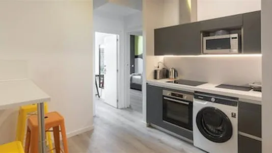 Rooms in Barcelona Ciutat Vella - photo 6