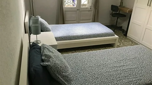 Rooms in Barcelona Eixample - photo 4