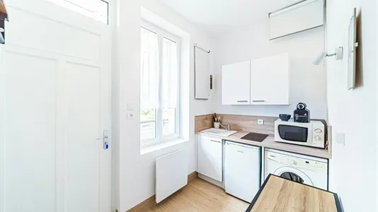 Apartments in Lyon - photo 5