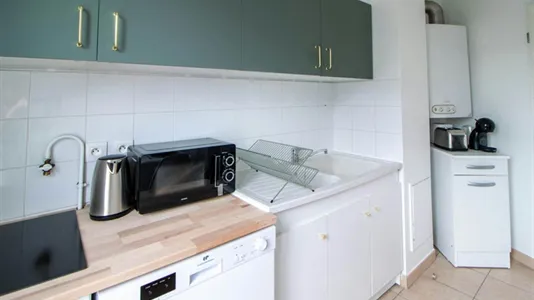 Rooms in Saint-Denis - photo 8