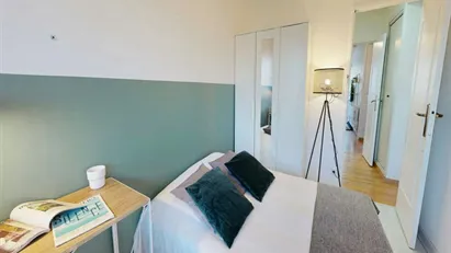 Room for rent in Nanterre, Île-de-France