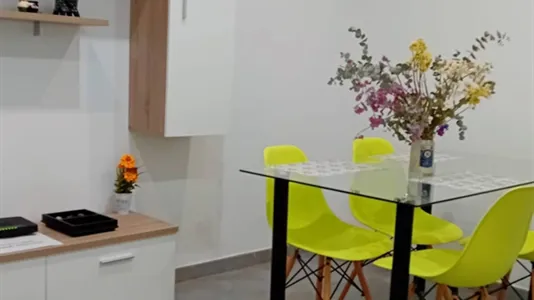 Rooms in Madrid Centro - photo 10