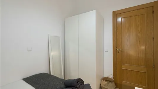 Rooms in Madrid Centro - photo 7