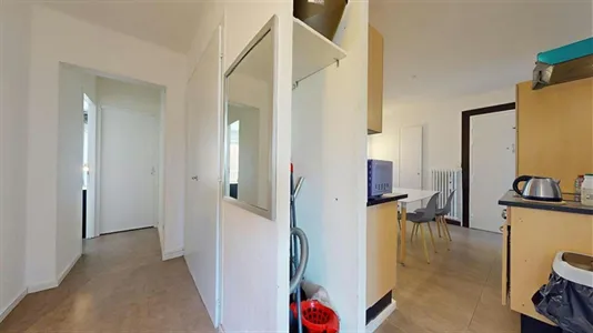 Rooms in Saint-Julien-en-Genevois - photo 8