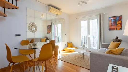 Apartments in Barcelona Ciutat Vella - photo 4