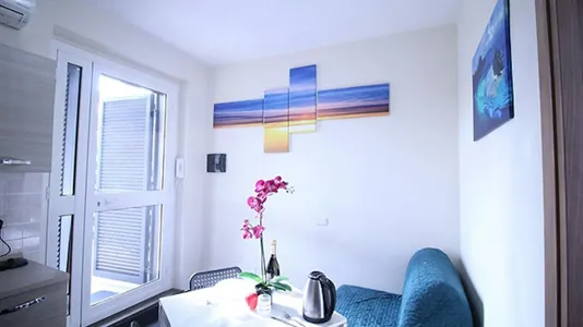 Apartments in Roma Municipio VII – Appio-Latino/Tuscolano/Cinecittà - photo 4