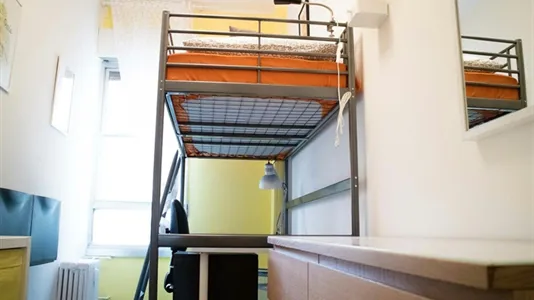 Rooms in Roma Municipio II – Parioli/Nomentano - photo 9