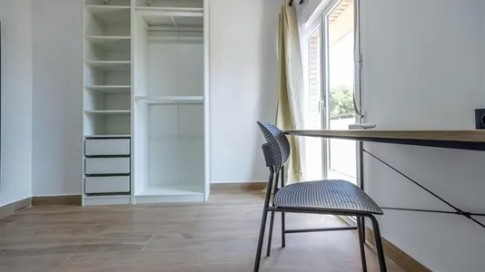 Rooms in el Camí de Vera - photo 8