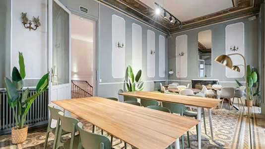 Rooms in Madrid Centro - photo 8