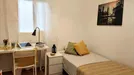 Room for rent, Valencia L'Eixample, Valencia (region), &lt;span class=&quot;blurred street&quot; onclick=&quot;ProcessAdRequest(11531062)&quot;&gt;&lt;span class=&quot;hint&quot;&gt;See streetname&lt;/span&gt;[xxxxxxxxxxxxx]&lt;/span&gt;