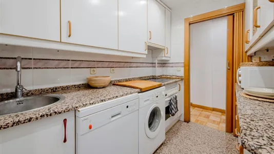 Rooms in Madrid Retiro - photo 10