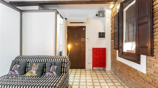 Apartments in Barcelona Ciutat Vella - photo 4