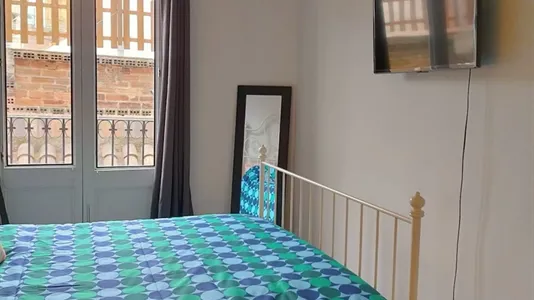 Rooms in Barcelona Ciutat Vella - photo 5
