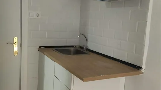 Apartments in Badalona - photo 2