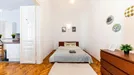 Room for rent, Budapest Terézváros, Budapest, &lt;span class=&quot;blurred street&quot; onclick=&quot;ProcessAdRequest(9878431)&quot;&gt;&lt;span class=&quot;hint&quot;&gt;See streetname&lt;/span&gt;[xxxxxxxxxxxxx]&lt;/span&gt;