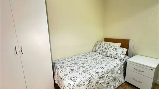 Rooms in Madrid Centro - photo 2
