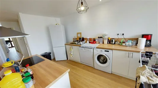 Rooms in Grenoble - photo 5