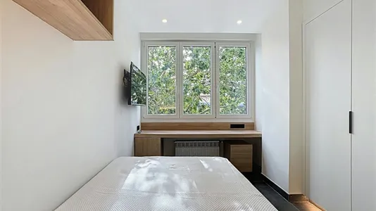 Rooms in Madrid Chamartín - photo 10