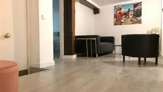 Rooms in Madrid Centro - photo 8