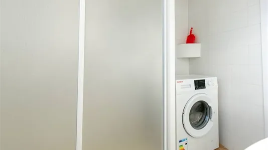 Rooms in Granada - photo 7