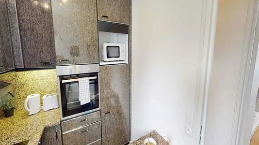 Rooms in Paris 15ème arrondissement - photo 9