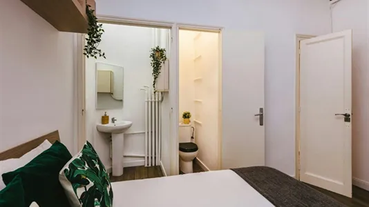 Rooms in Barcelona Sarrià-St. Gervasi - photo 9