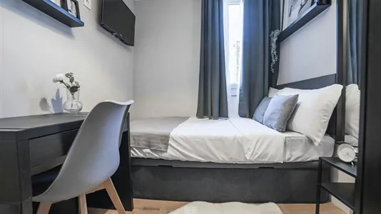 Rooms in Barcelona Sant Martí - photo 2