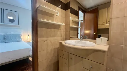 Rooms in Bilbao - photo 8