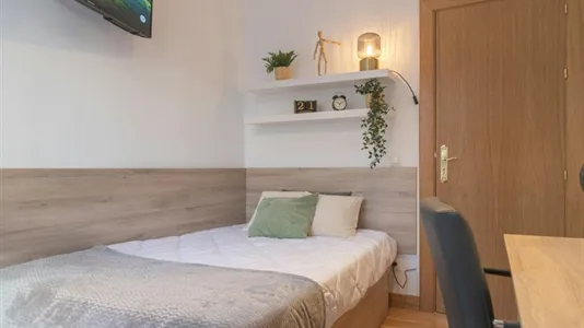 Rooms in Madrid Chamartín - photo 4
