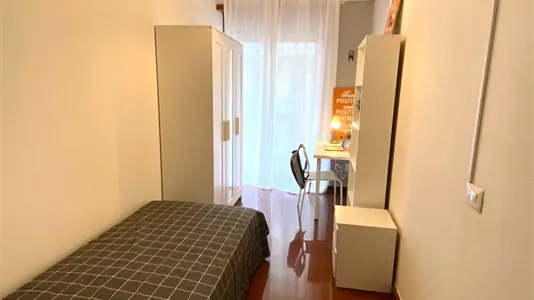 Rooms in Bari - photo 8