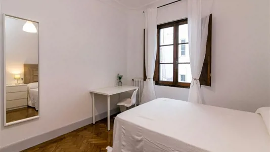 Rooms in Oviedo - photo 2